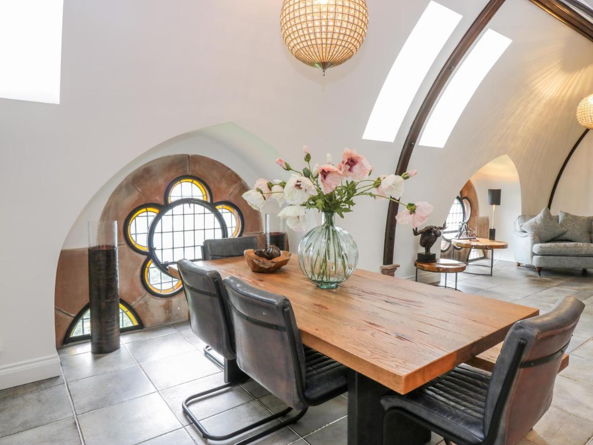 Penthouse St Mary'S Church Мофат Экстерьер фото